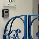 Terry's * كابري